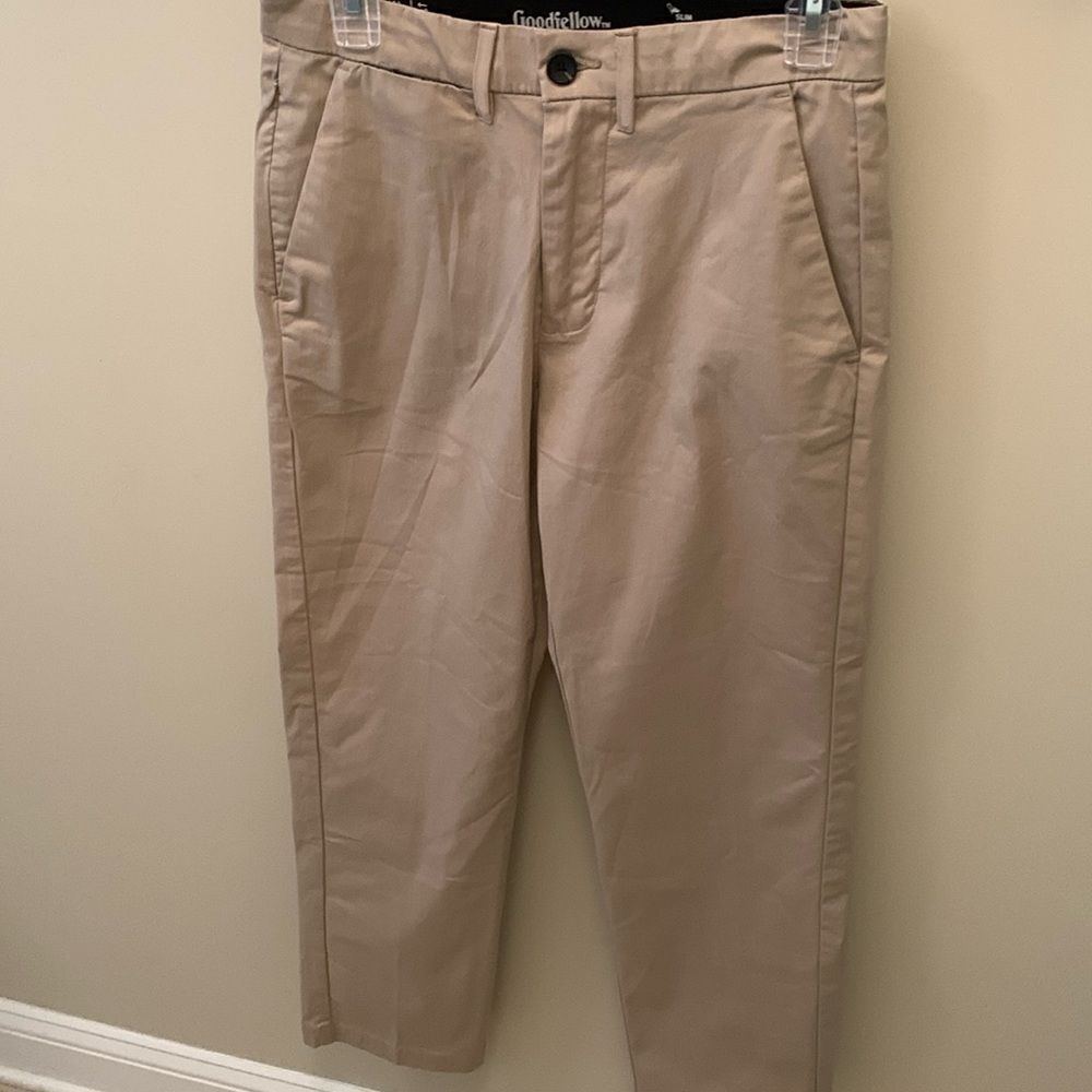 Goodfellow and Co slim fit khakis 28x30